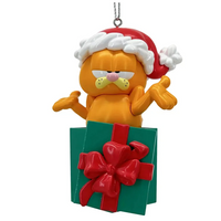 Garfield in Present Ornament